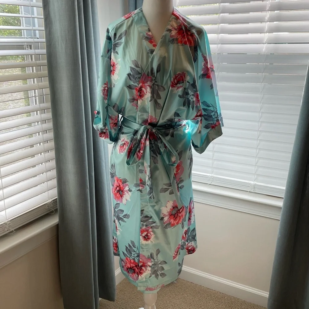 Minkpink Robe - Picture 2 of 4